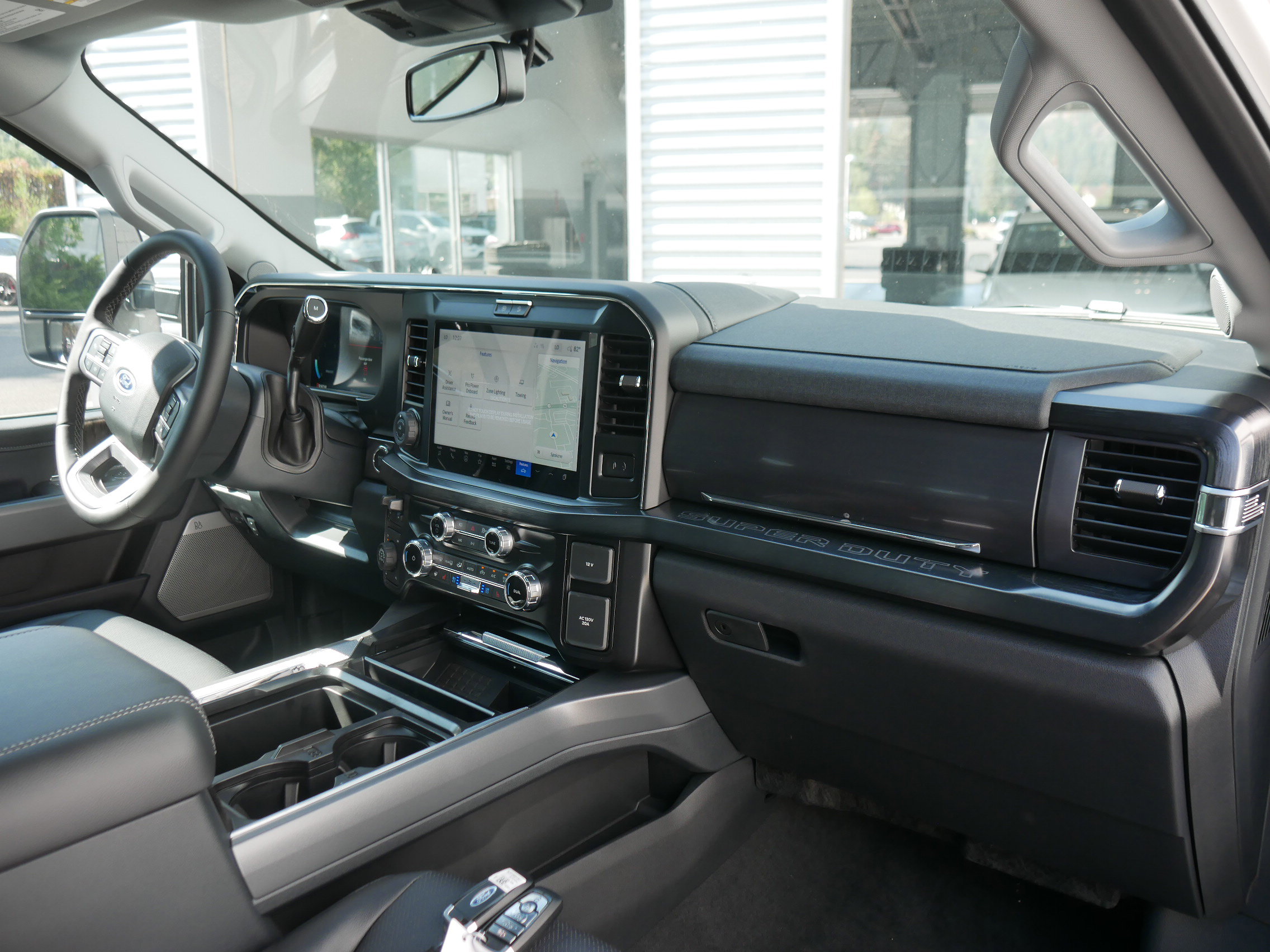 New 2025 Ford F250 Lariat w/ Lariat Ultimate Package image 31