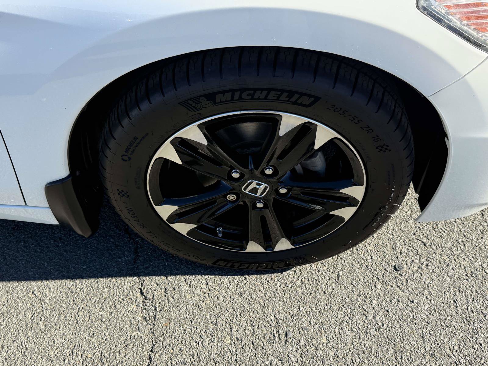 Used 2015 Honda CR-Z EX image 7
