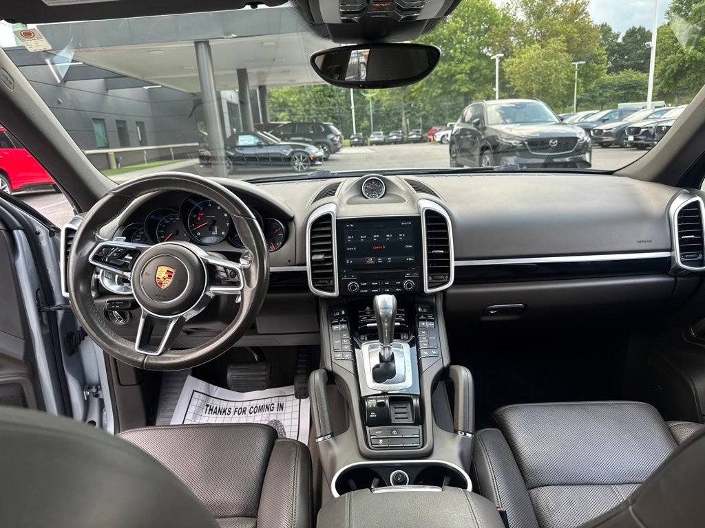 Used 2017 Porsche Cayenne Platinum Edition AWD/4WD image 12