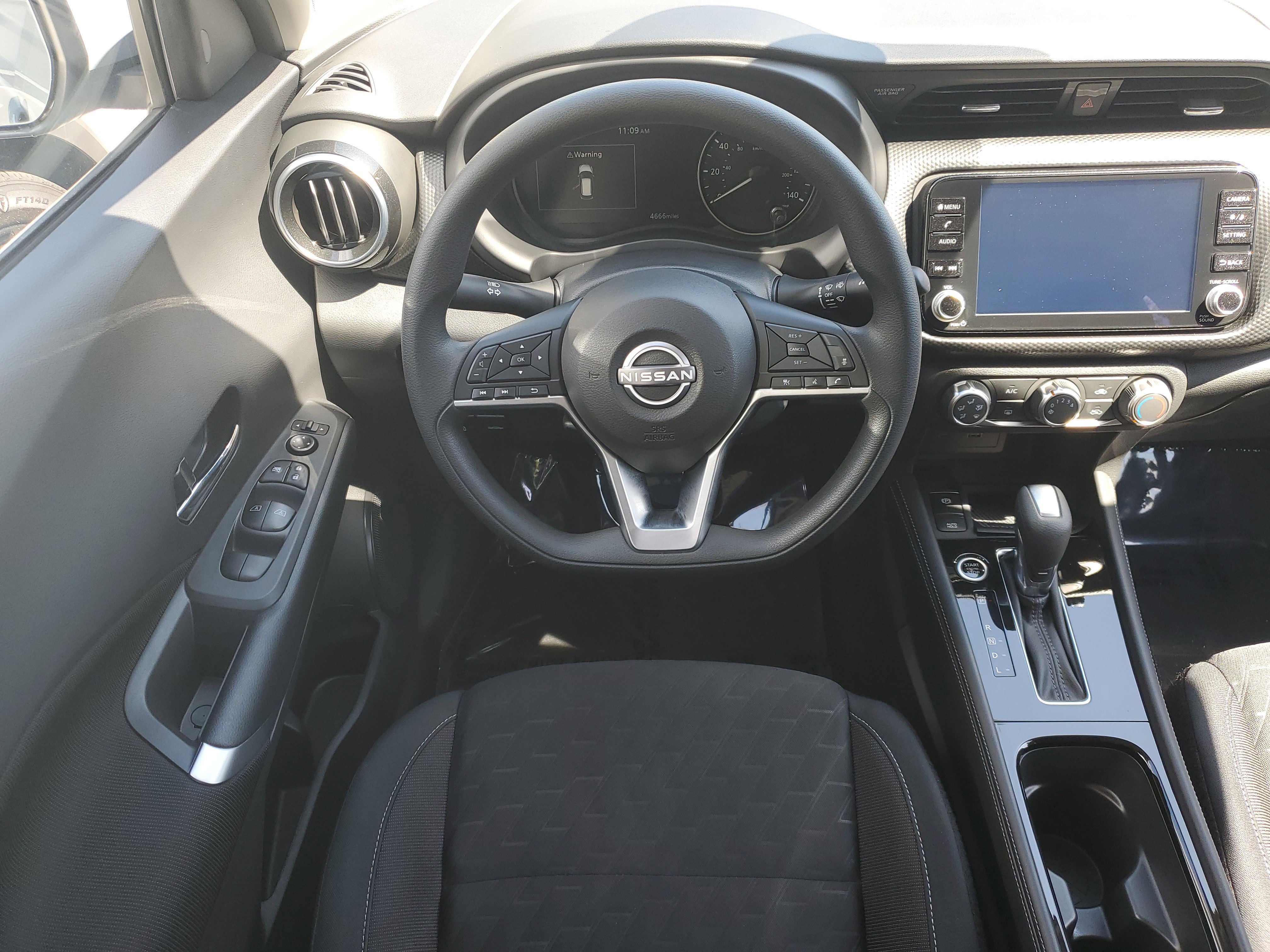 Certified 2024 Nissan Kicks SV image 15