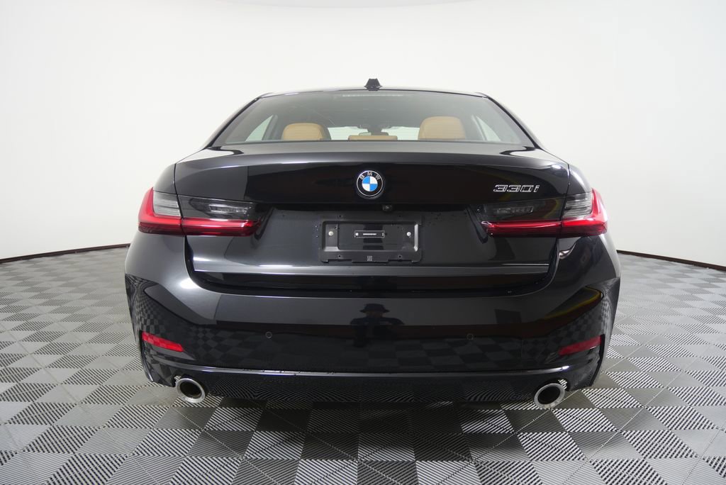 Certified 2025 BMW 330i Sedan RWD image 4