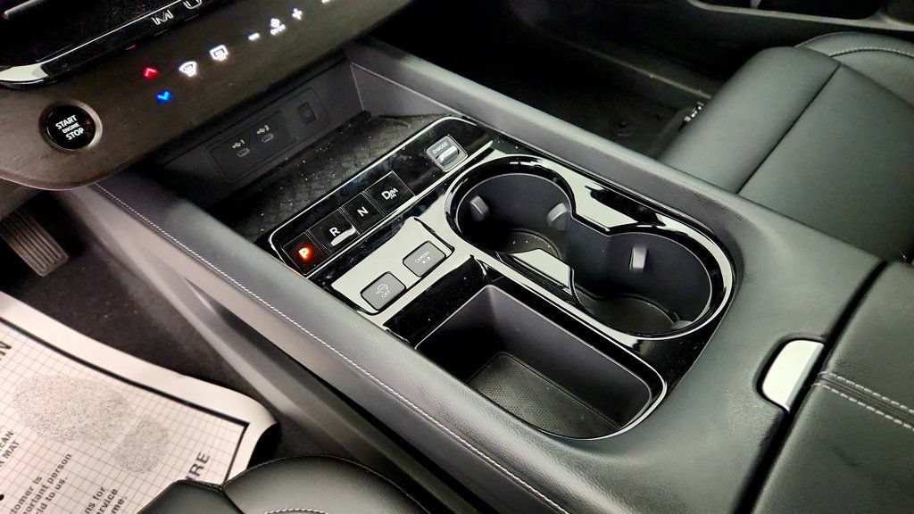 Used 2025 Nissan Murano SV AWD/4WD image 16