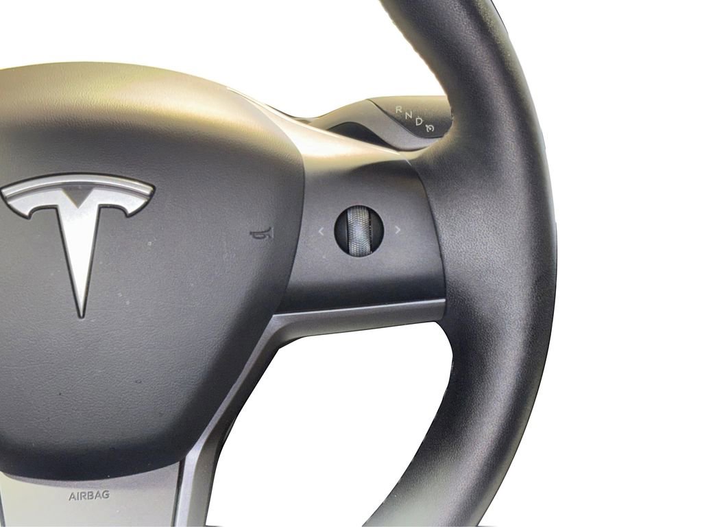 Used 2024 Tesla Model Y Long Range image 32