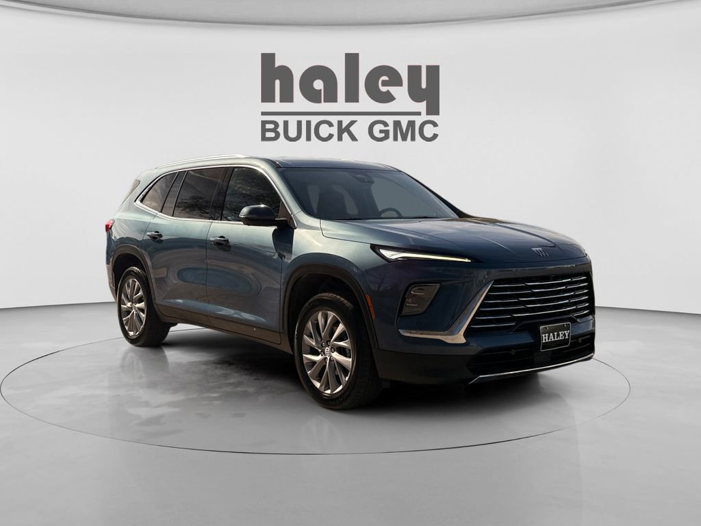 Used 2025 Buick Enclave Preferred image 7