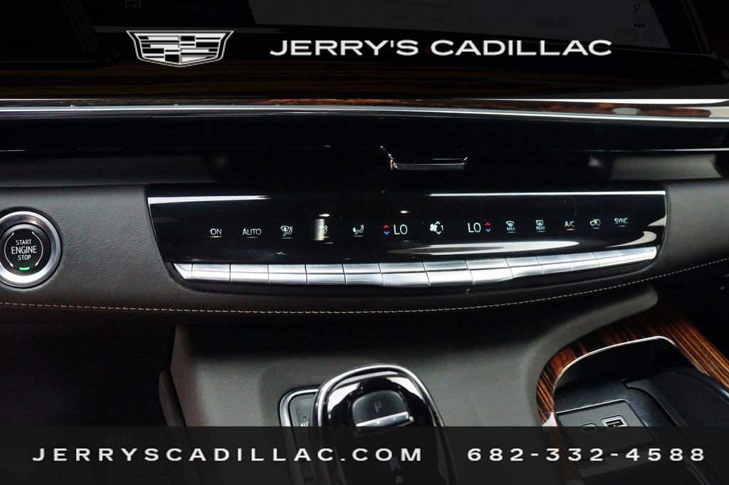 Certified 2022 Cadillac Escalade ESV Luxury AWD/4WD image 13