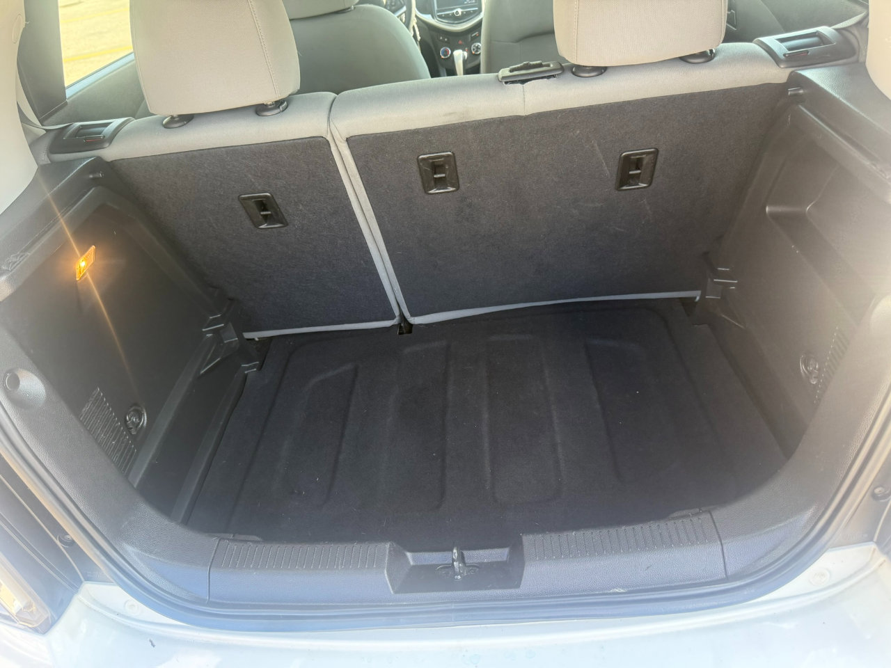 Used 2017 Chevrolet Sonic LT image 18