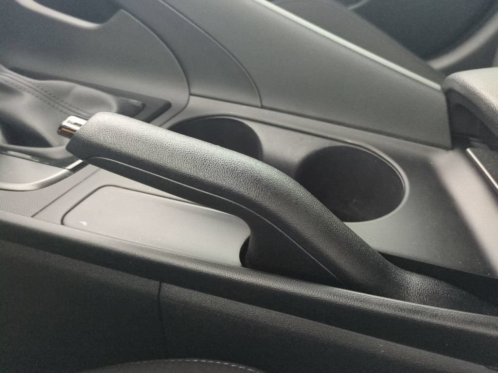 Used 2025 Hyundai Elantra Sport FWD image 26