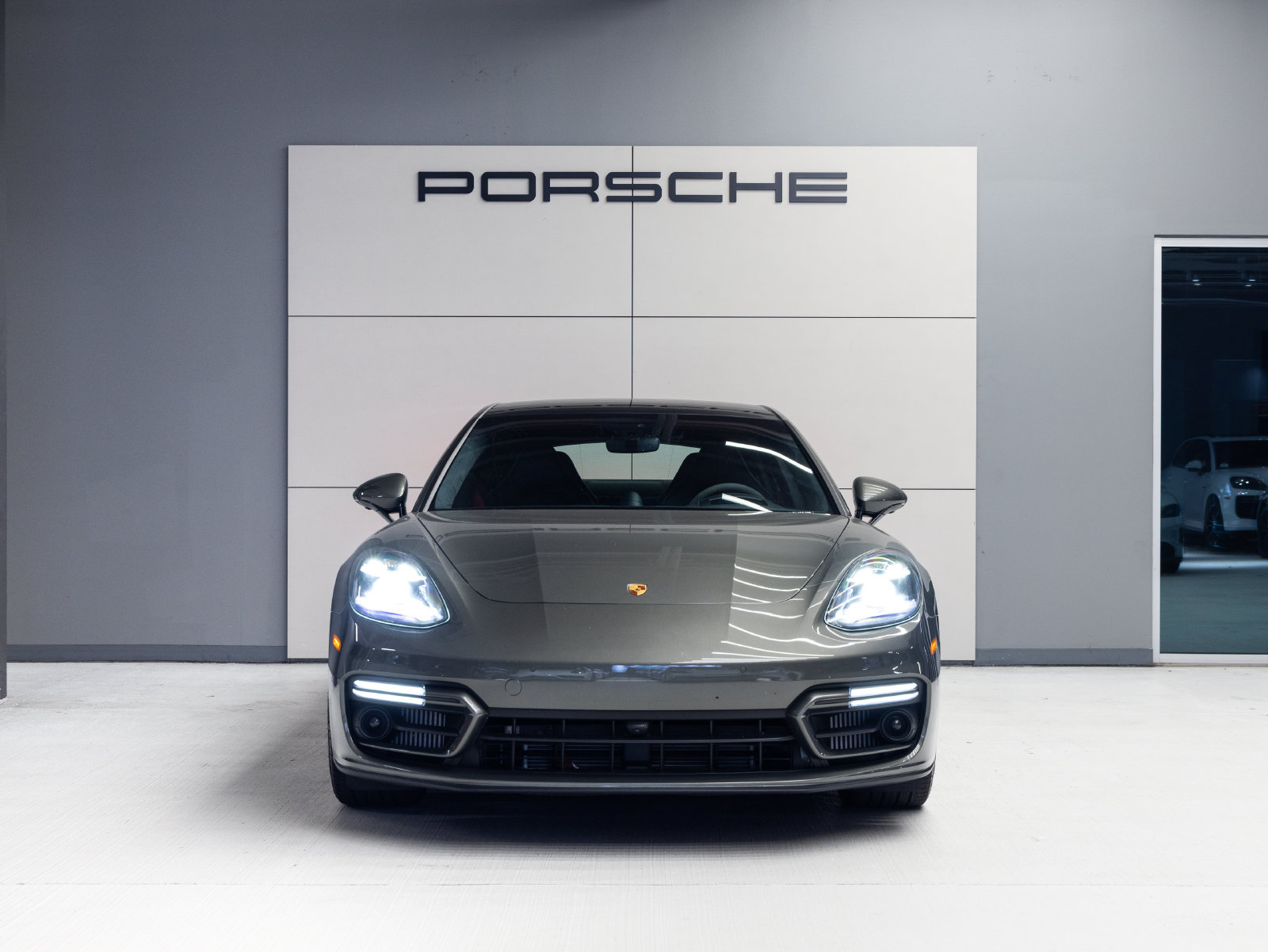 Certified 2023 Porsche Panamera GTS AWD/4WD image 10