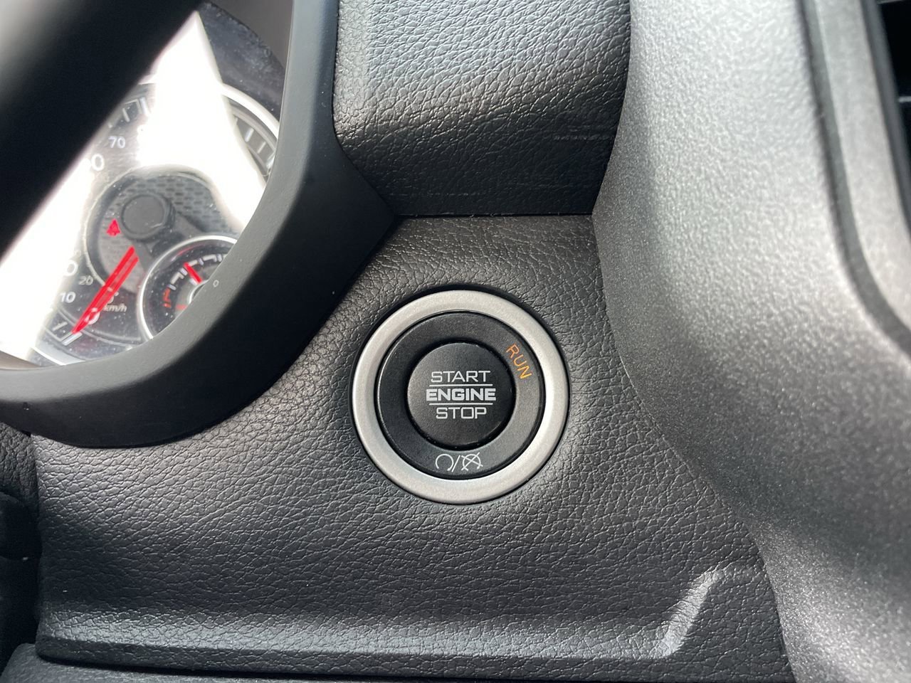 Used 2024 RAM 3500 Tradesman w/ Chrome Appearance Group image 31