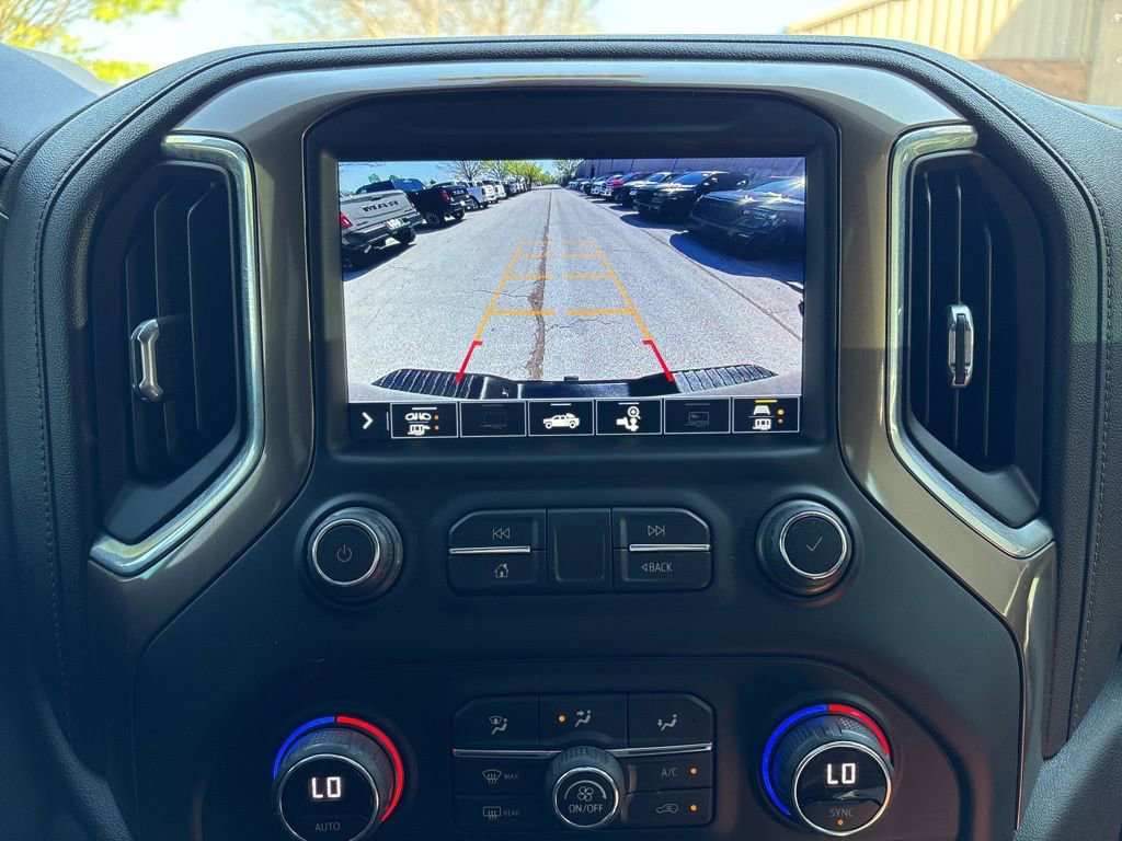 Used 2021 Chevrolet Silverado 3500 High Country image 34