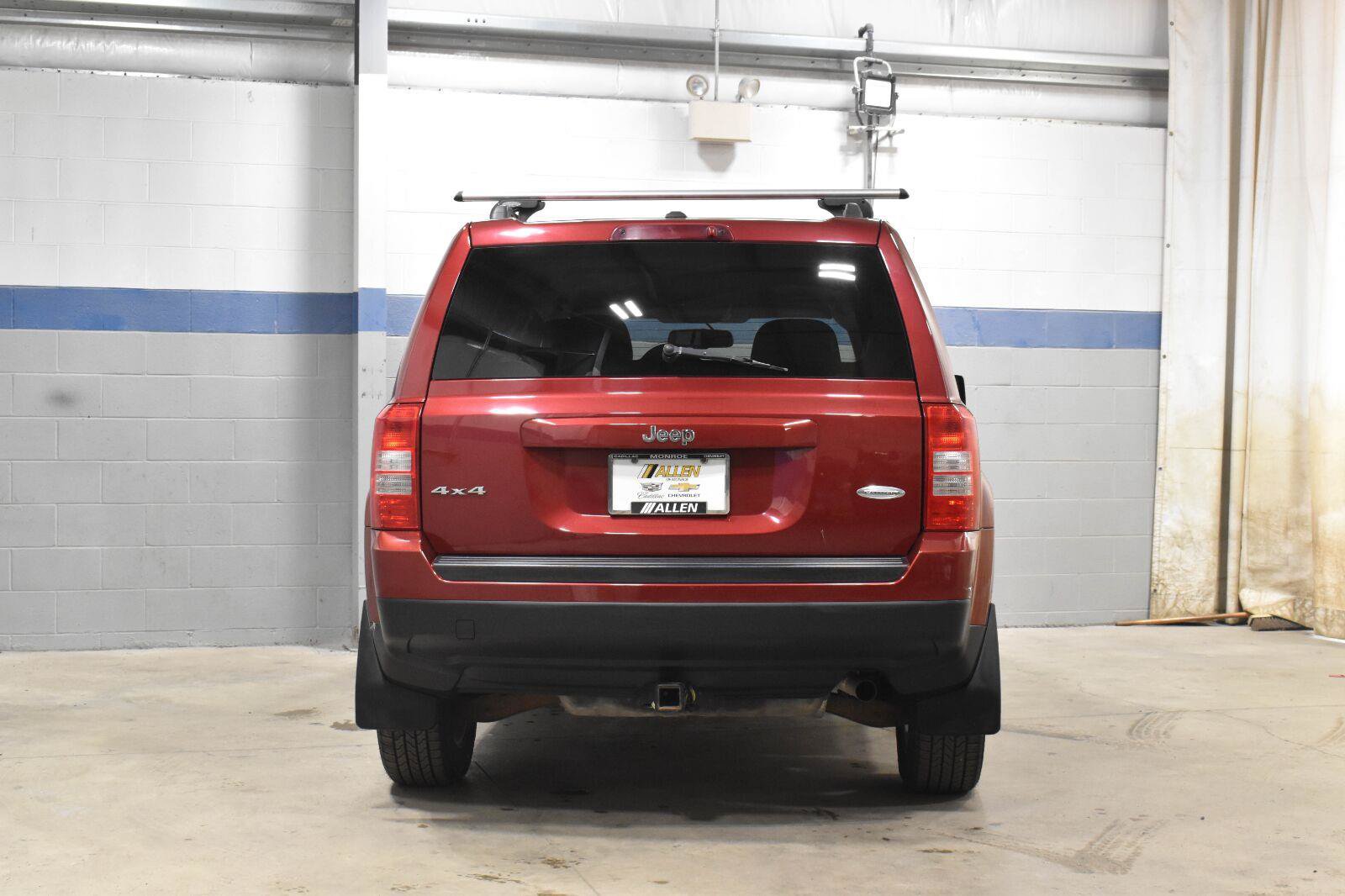 Used 2016 Jeep Patriot Latitude AWD/4WD image 22