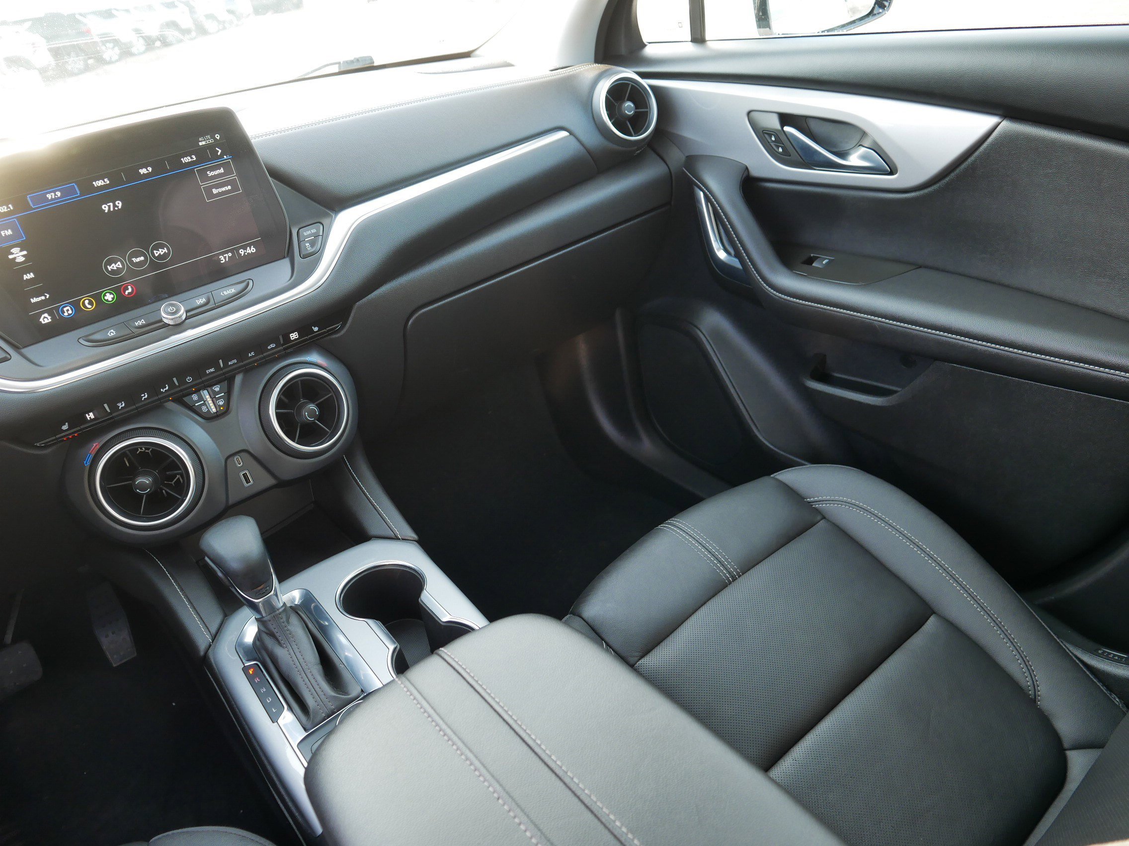 Used 2023 Chevrolet Blazer LT image 11