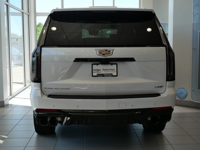 Used 2025 Cadillac Escalade ESV V AWD/4WD image 4