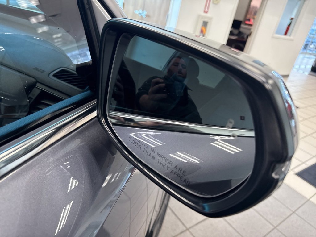 Used 2021 Honda CR-V EX-L image 16