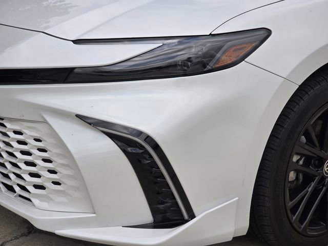 Used 2025 Toyota Camry XSE FWD image 7