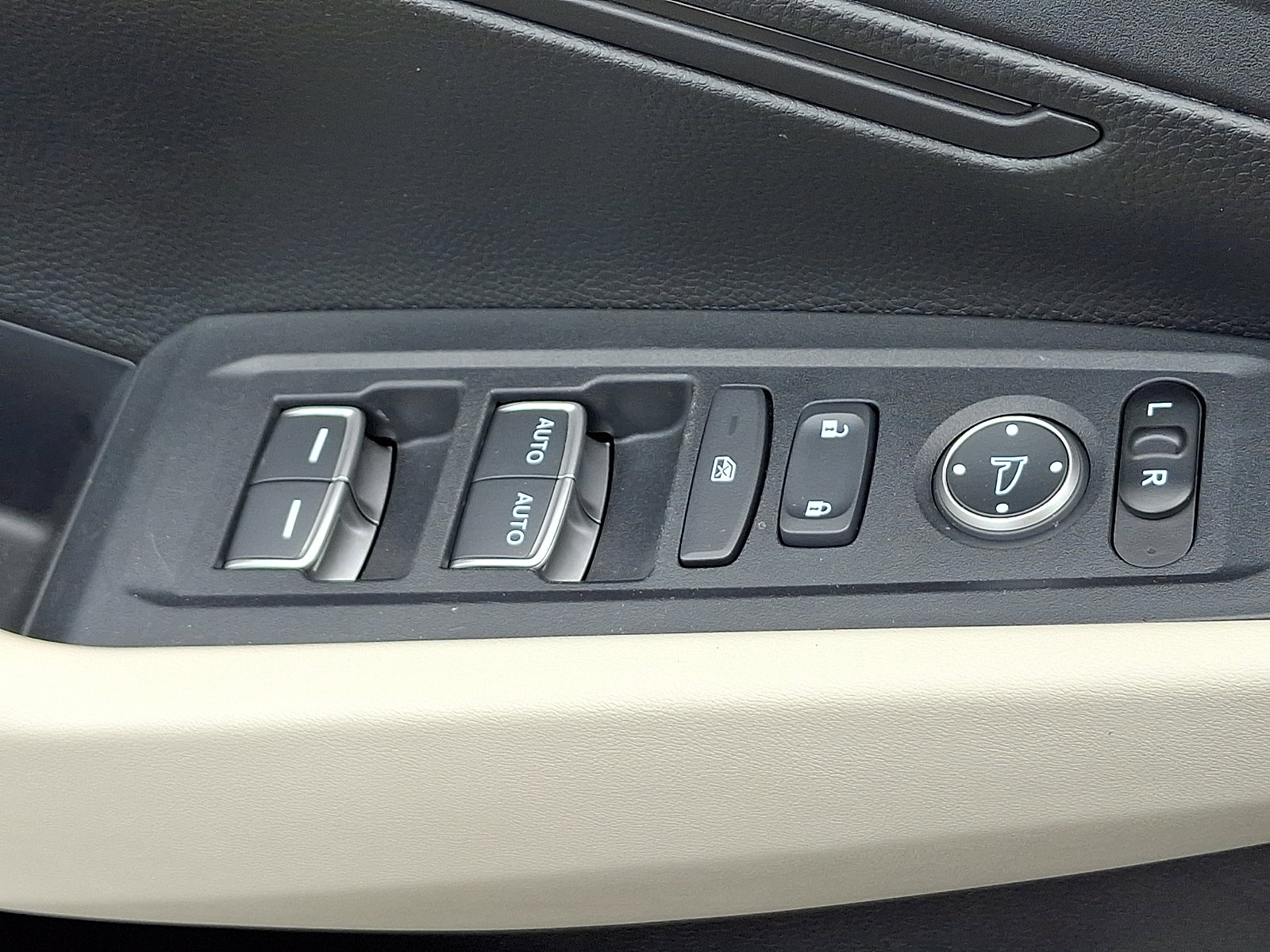 Certified 2024 Honda Accord LX image 25