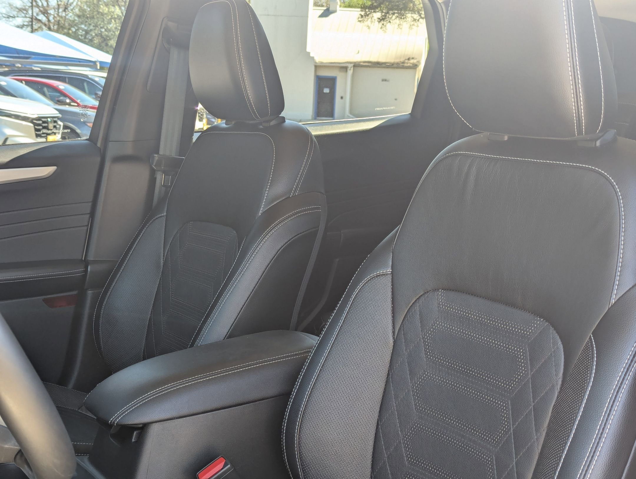 Used 2023 Ford Escape Platinum w/ Premium Technology Package image 13