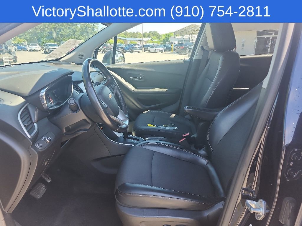 Used 2022 Chevrolet Trax LT w/ Driver Confidence Package AWD/4WD image 16
