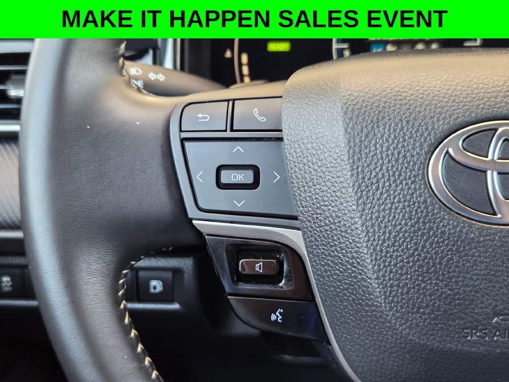Used 2025 Toyota Camry SE FWD image 21