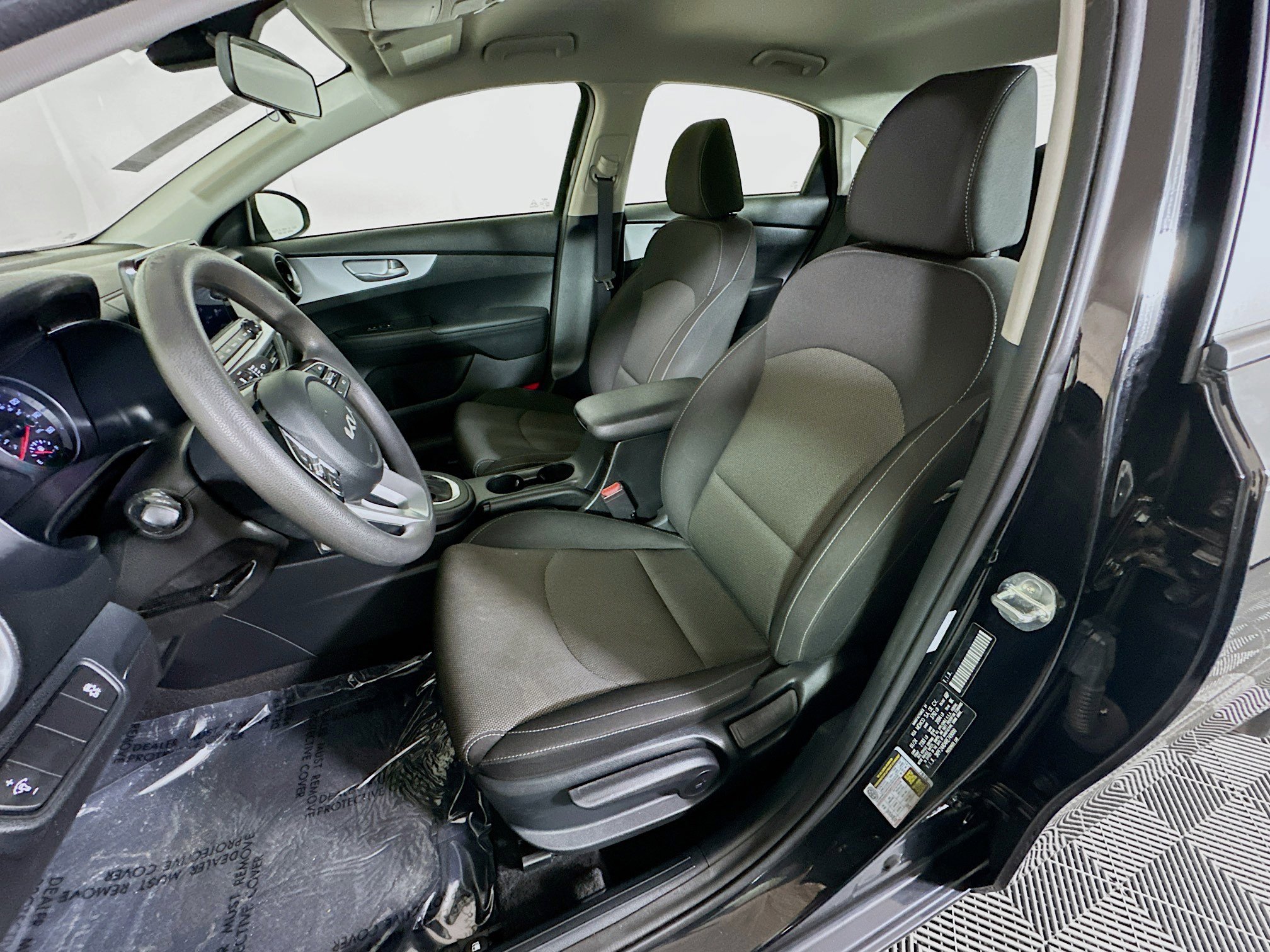Used 2024 Kia Forte LXS FWD image 12