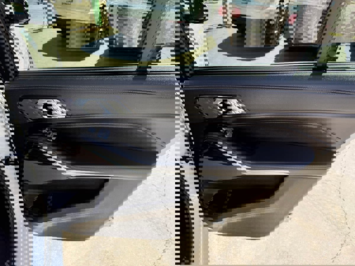 Used 2020 BMW X7 xDrive40i w/ Premium Package image 17