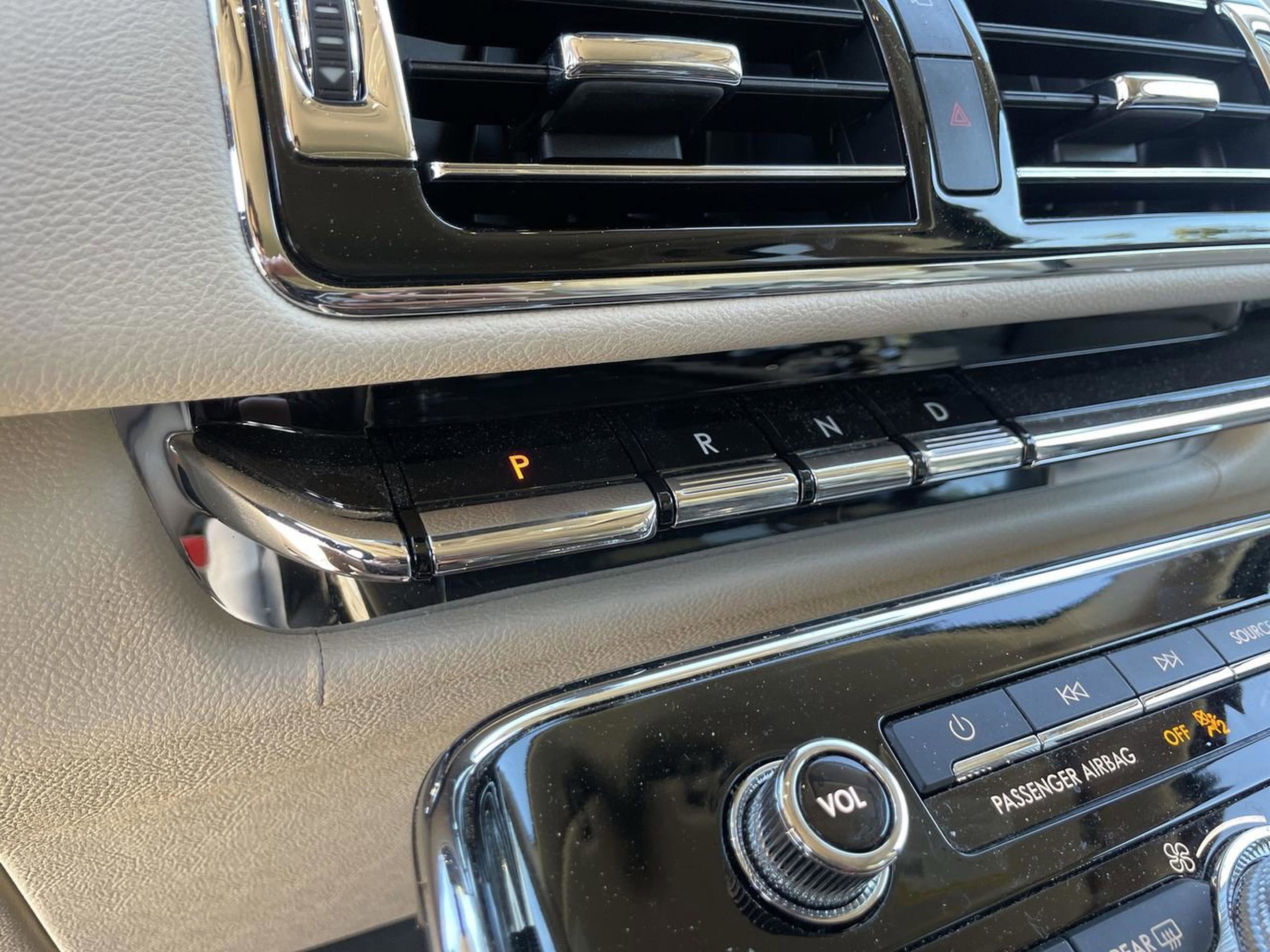 Used 2021 Lincoln Navigator Reserve w/ Luxury Package image 12