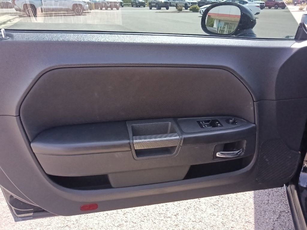 Used 2014 Dodge Challenger R/T RWD image 11