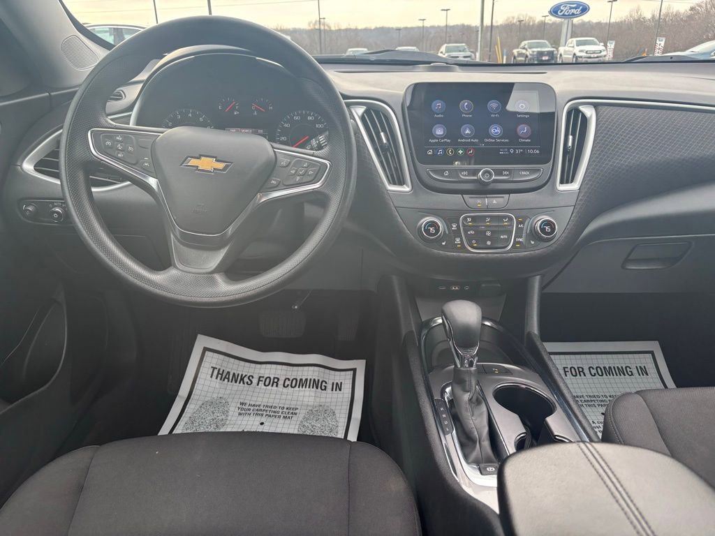 Used 2024 Chevrolet Malibu LT image 15