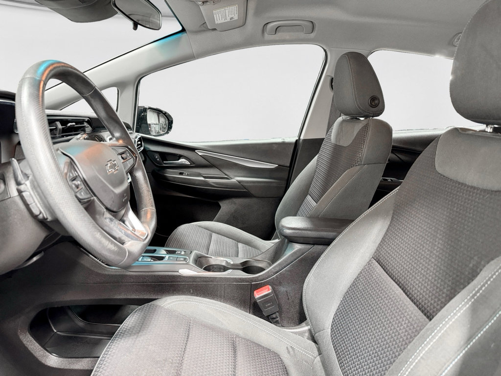 Used 2023 Chevrolet Bolt LT w/ Driver Confidence Package FWD image 17