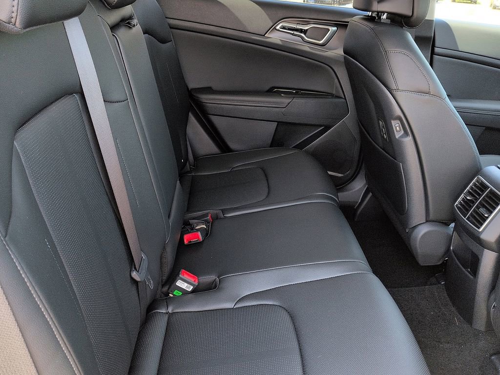 New 2026 Kia Sportage EX FWD image 8