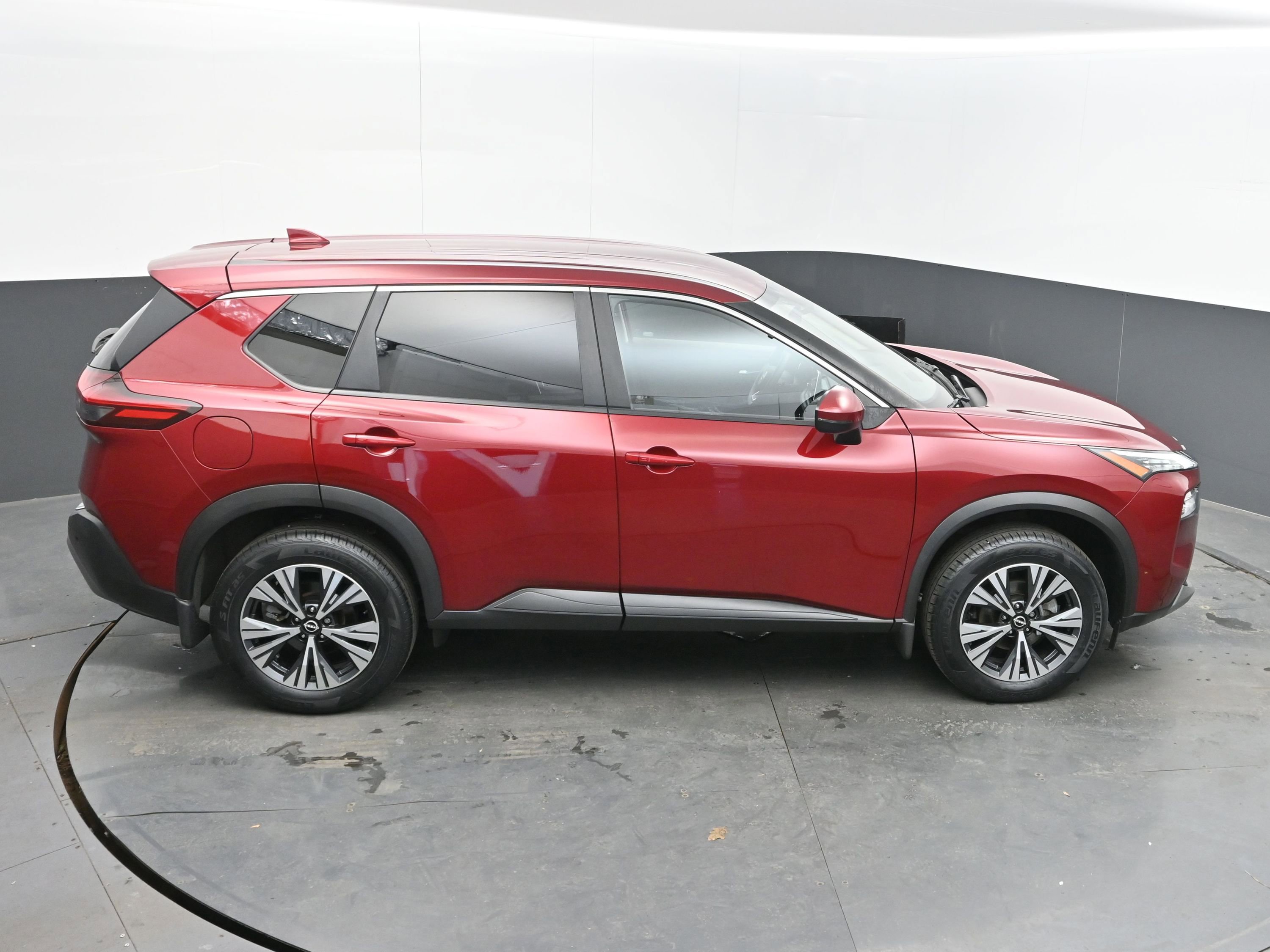 Certified 2023 Nissan Rogue SV image 36