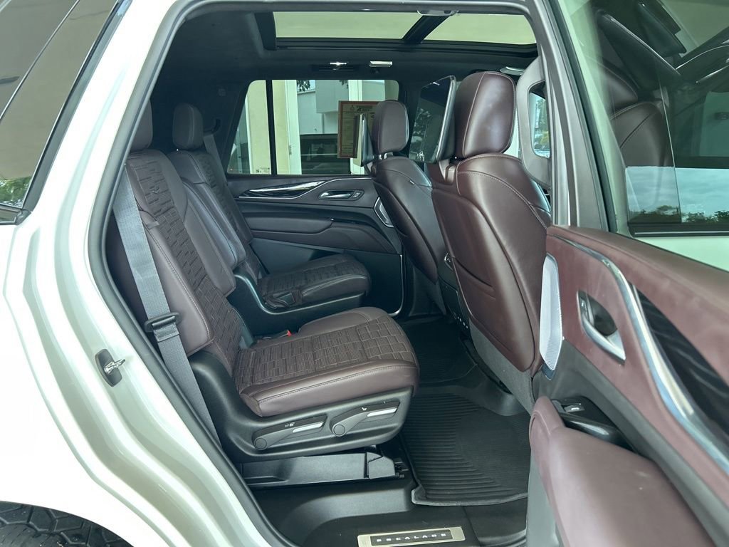 Used 2024 Cadillac Escalade V AWD/4WD image 37