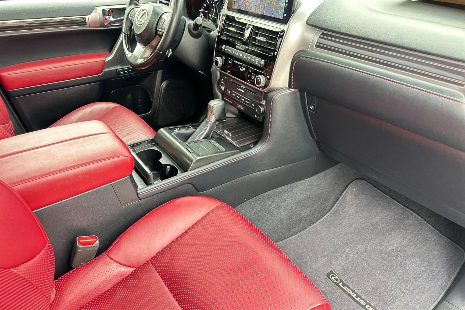 Certified 2023 Lexus GX 460 Luxury w/ Sport Design Package AWD/4WD image 33