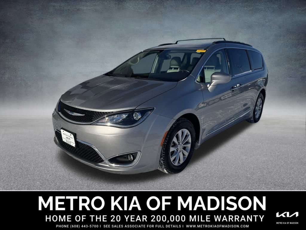 Used 2017 Chrysler Pacifica Touring-L