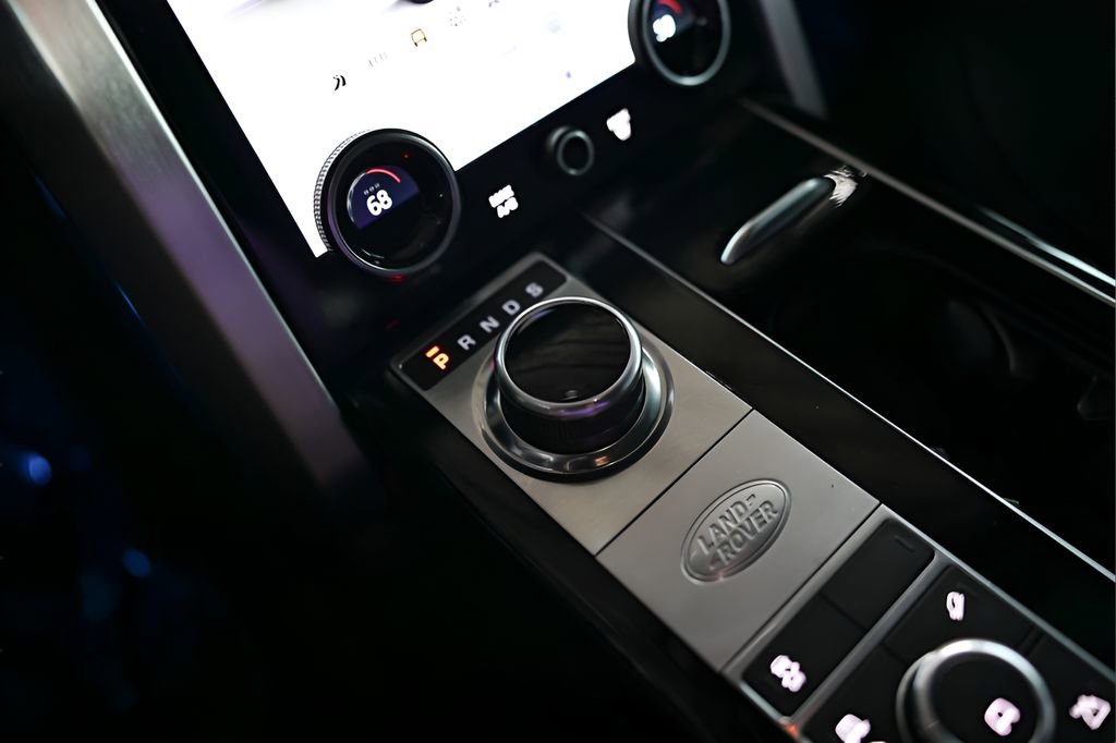 Used 2021 Land Rover Range Rover P525 Westminster Edition image 46