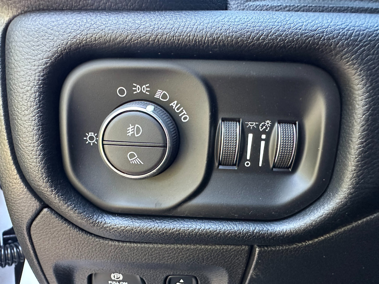 Used 2021 RAM 1500 Laramie w/ Laramie Southwest Edition image 33