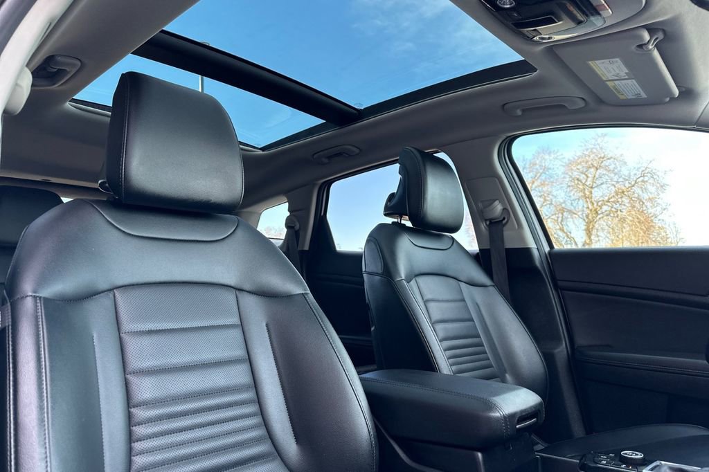 Used 2024 Kia Sportage SX image 17