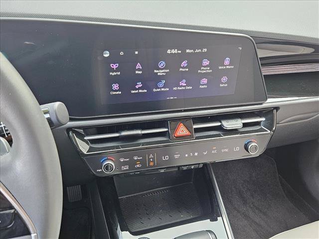 Used 2023 Kia Niro EX FWD image 14