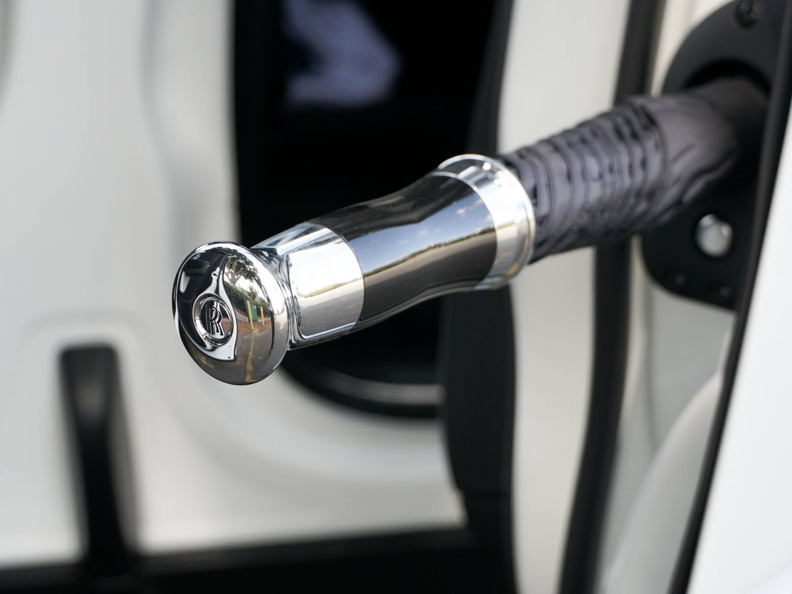 Certified 2024 Rolls-Royce Cullinan AWD/4WD image 23