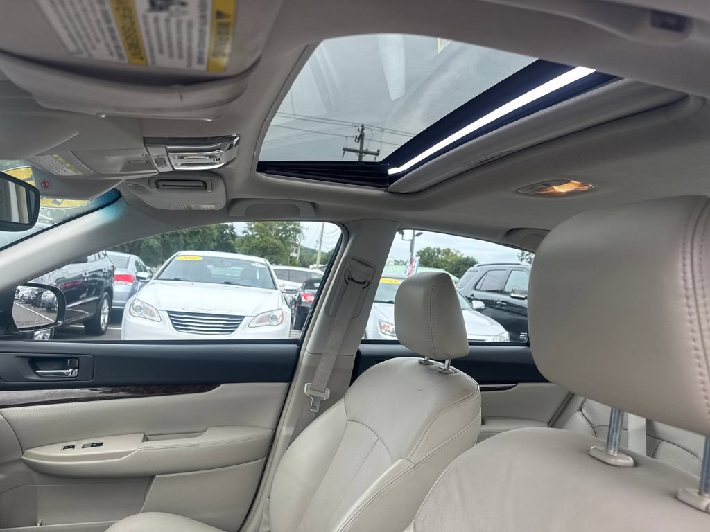 Used 2013 Subaru Legacy 2.5i Limited AWD/4WD image 21