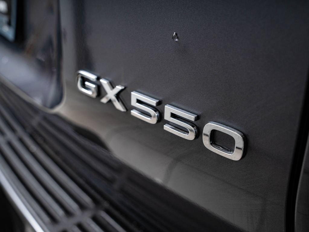Certified 2026 Lexus GX 550 w/ Accessory Package (2T) AWD/4WD image 15