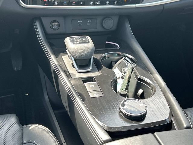 Used 2024 Nissan Rogue Platinum w/ Platinum Premium Package image 17