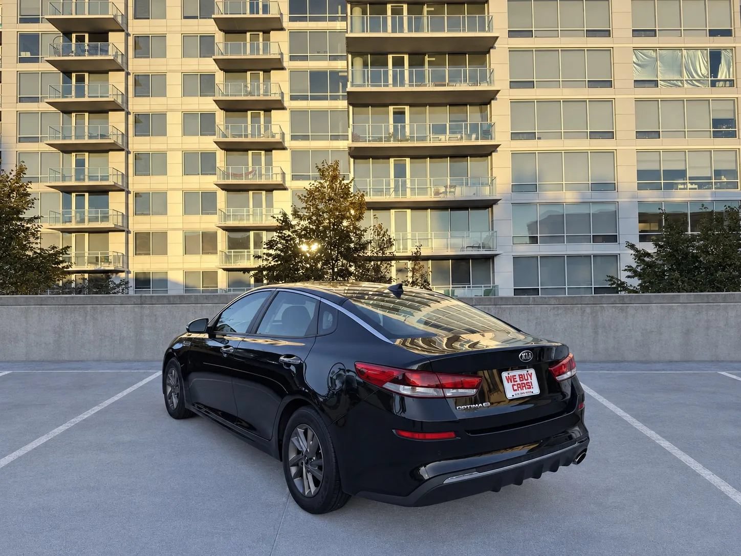 Used 2020 Kia Optima LX FWD image 4