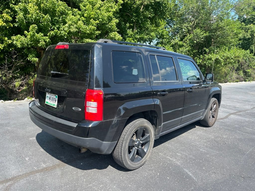 Used 2015 Jeep Patriot Sport w/ Power Value Group FWD image 3