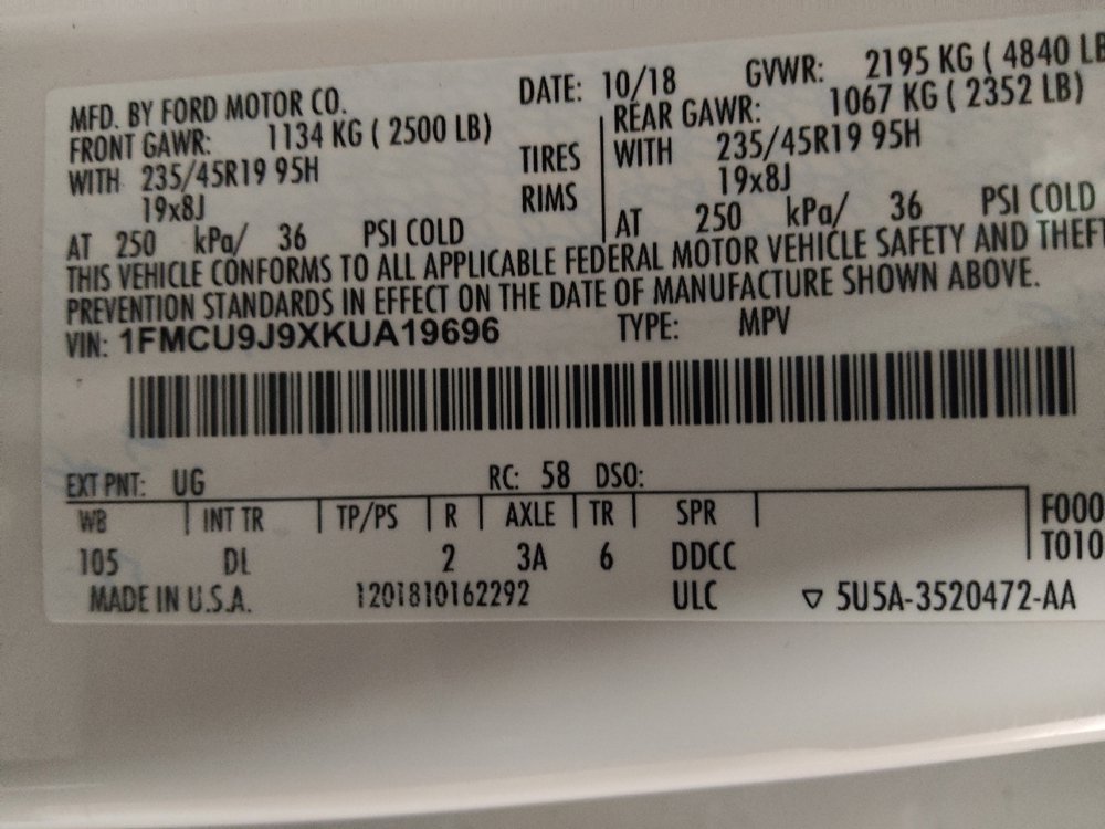 Used 2019 Ford Escape Titanium image 33