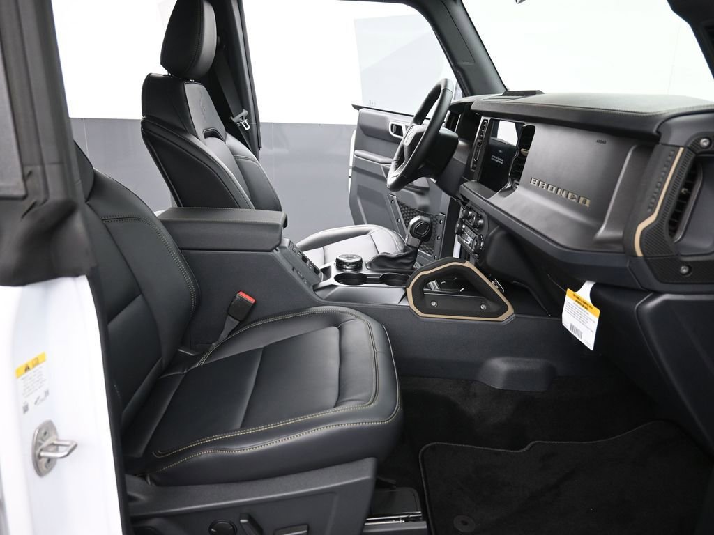 New 2025 Ford Bronco Badlands image 28