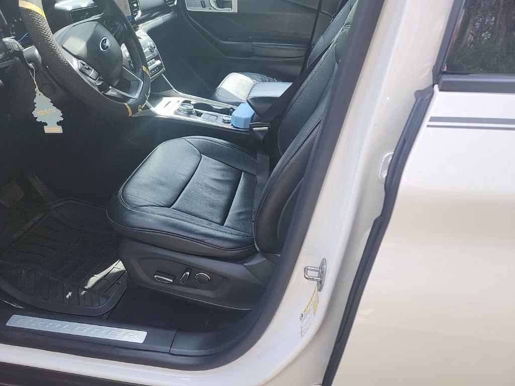 Used 2020 Ford Explorer Limited w/ Class III Trailer Tow Package AWD/4WD image 8