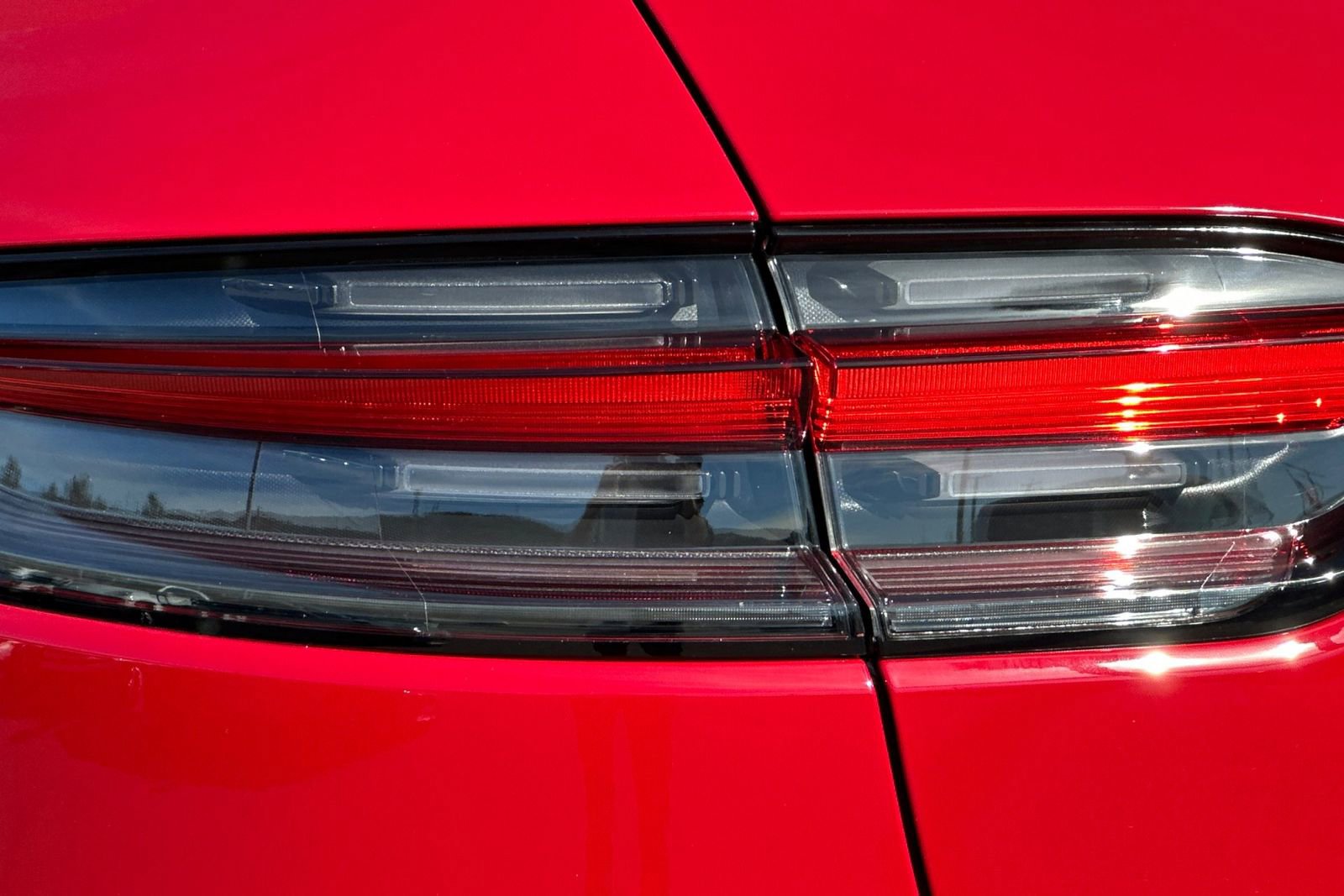 New 2026 Porsche Macan AWD/4WD image 38