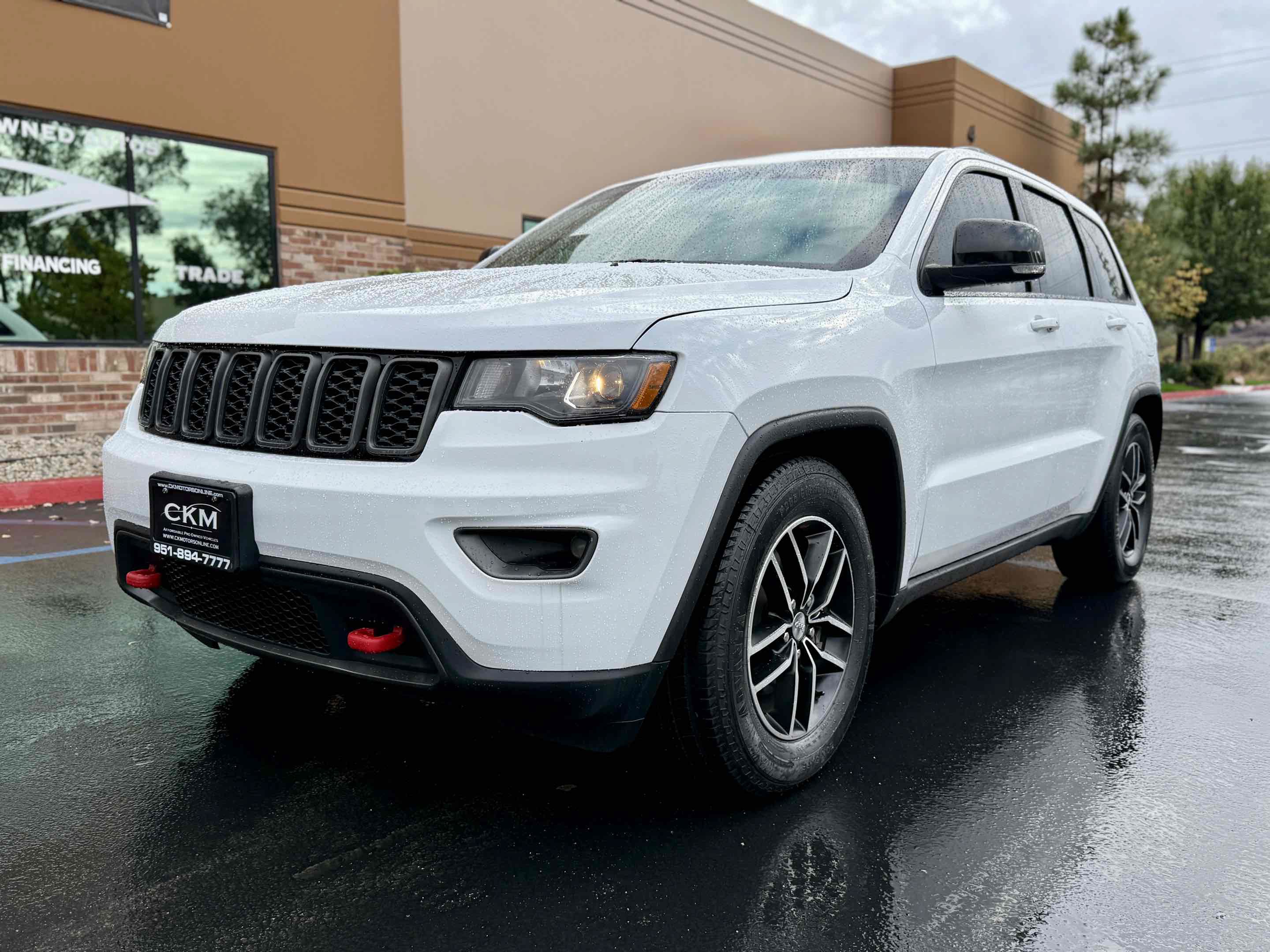 Used 2018 Jeep Grand Cherokee Trailhawk AWD/4WD image 18