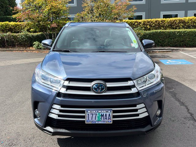 Used 2019 Toyota Highlander XLE AWD/4WD image 2